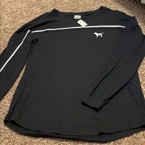 Black long sleeve tee